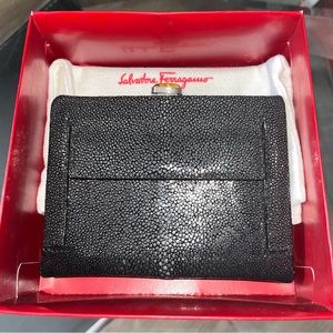 Spectacular NEW Salvatore Ferragamo genuine stingray framed wallet NIB